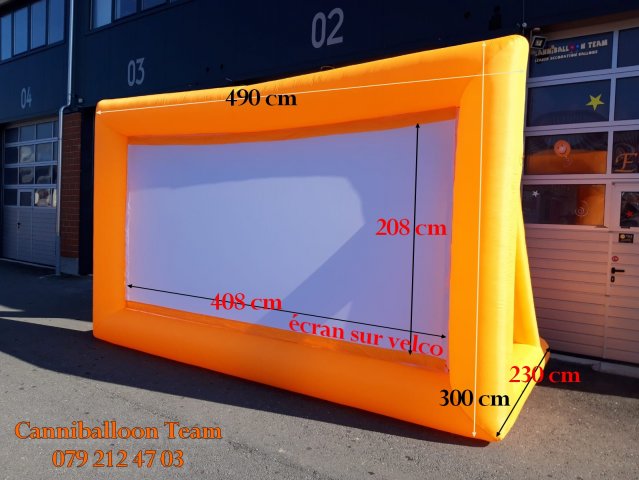 Ecran multiusage, film, toile de fond, logo d'entreprise, projections