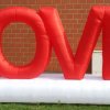 "LOVE" lettrage en gonflable