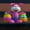 Mascotte Lapin de Pâques et Oeufs